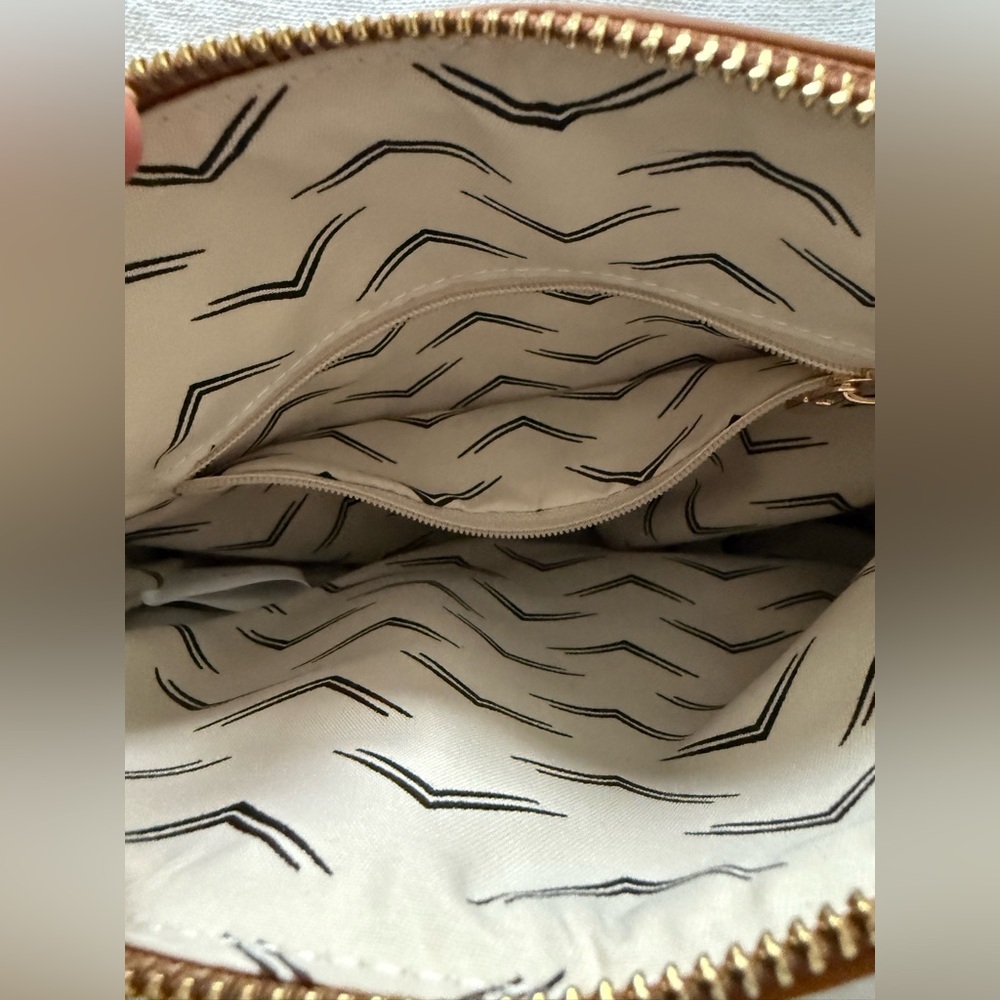 NWOT - Moda Luxe - Woven Brown Crossbody Bag - Picture 4 of 5